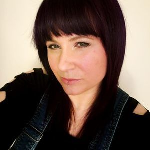 Meet your Posher, Roxanne